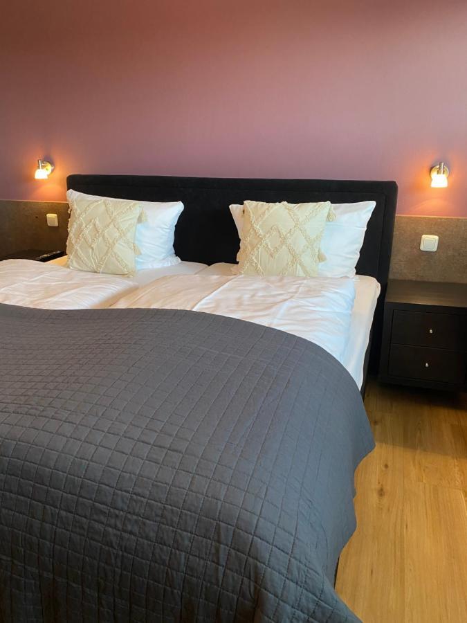 Hotel Schuetz Trewir Zewnętrze zdjęcie